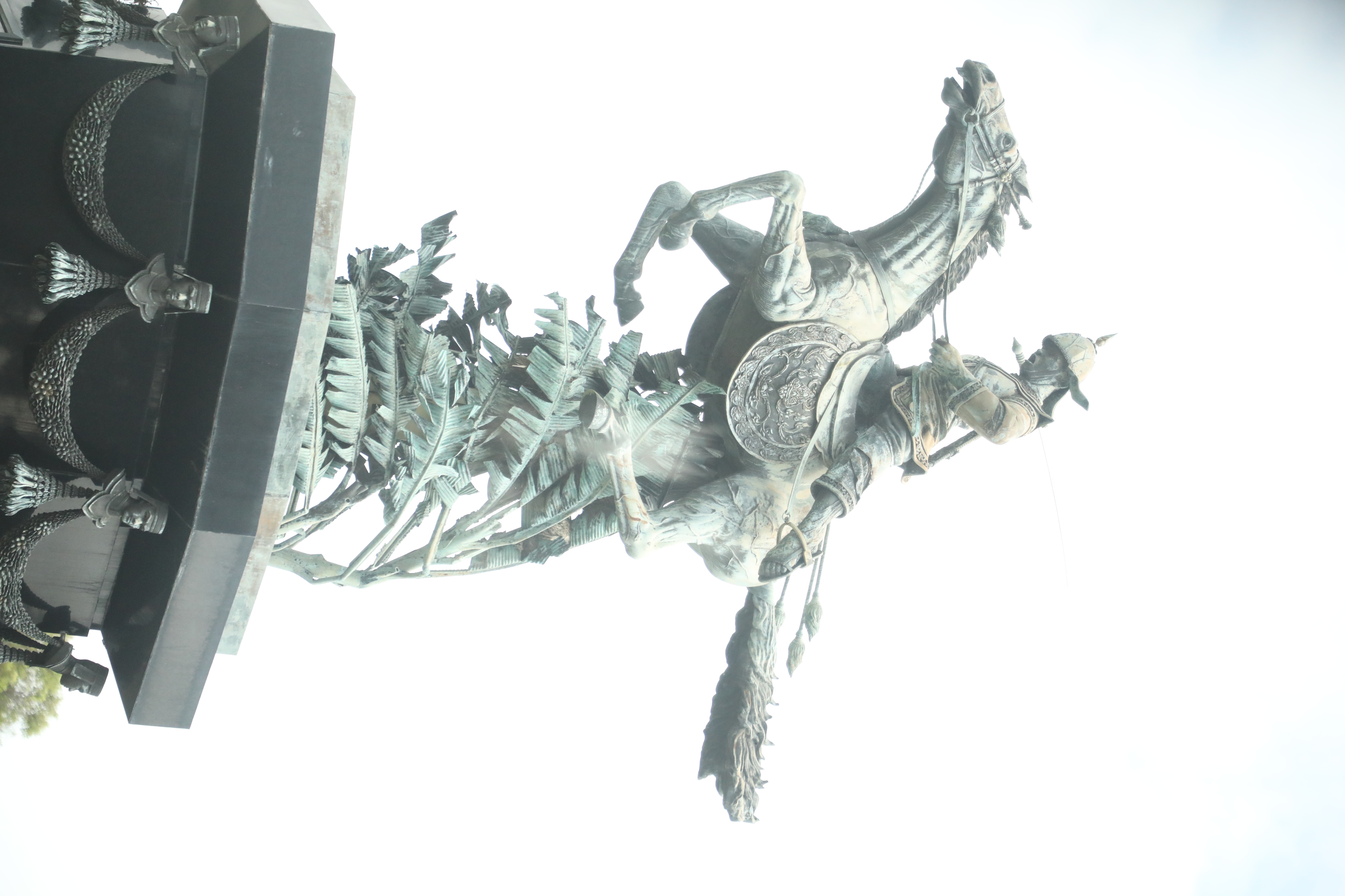 title - เลขาธิการ ส.ป.ก. นายเศรษฐเกียรติ กระจ่างวงษ์ ลงตรวจความเรียบร้อยของงาน 